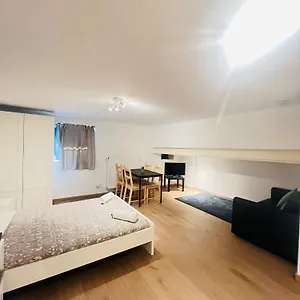 https://suitesrus-near-fashion-district.hotelsantwerp.net